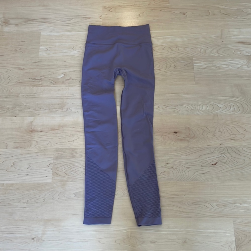 RARE Like New Lululemon Leggings